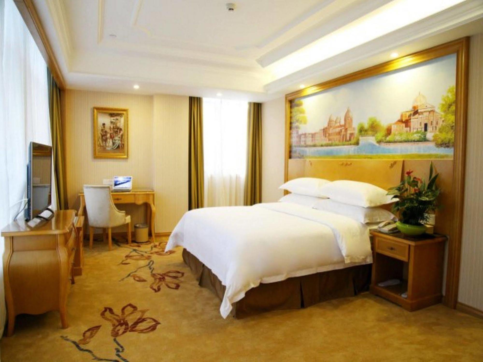 Vienna International Hotel Meizhou Spindle Bridge Branch Exteriér fotografie